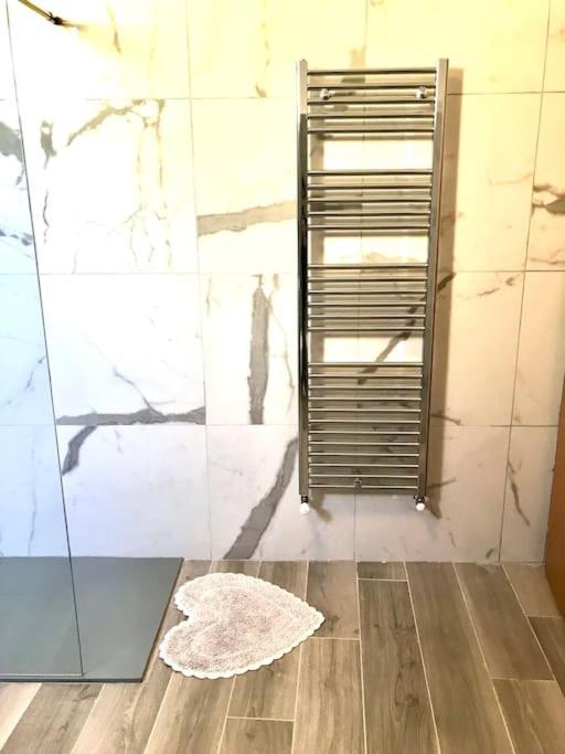 Апартаменты La Corte Casa Vacanze - 15 Min Driving Bg Orio Airport Villa di Serio Экстерьер фото